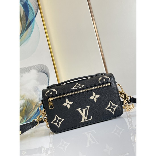 LV POCHETTE METIS EAST WEST