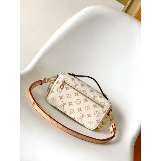 LV POCHETTE METIS EAST WEST