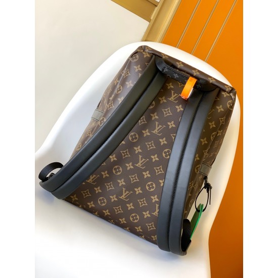 LV DISCOVERY BACKPACK