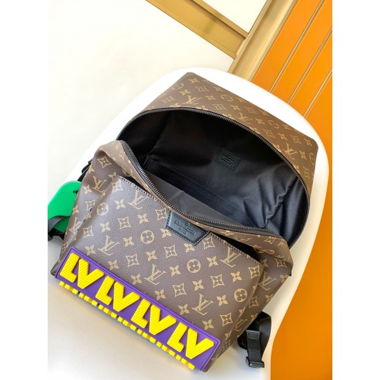 LV DISCOVERY BACKPACK