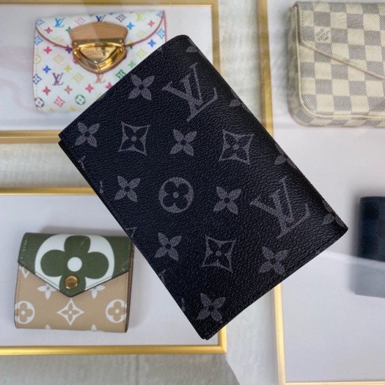 LV PASSPORT COVER