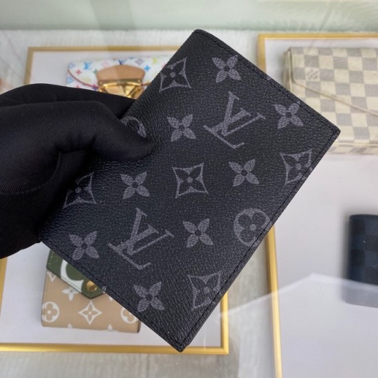 LV PASSPORT COVER