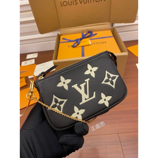 LV MINI POCHETTE ACCESSOIRES