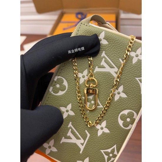 LV POCHETTE ACCESSOIRES