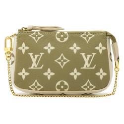 LV POCHETTE ACCESSOIRES