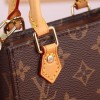 LV PETIT SAC PLAT