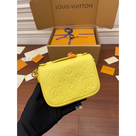 LV POCHETTE METIS MICRO