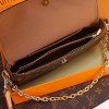 LV WALLET ON CHAIN IVY