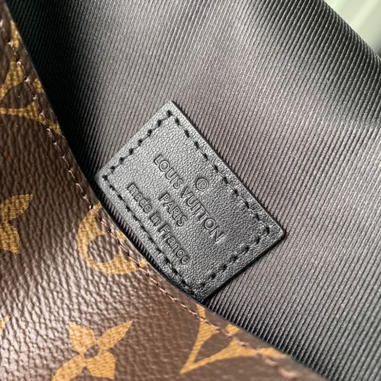 LV STEAMER WEARABLE WALLET