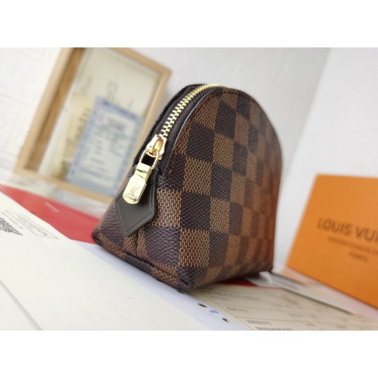 LV COSMETIC POUCH PM